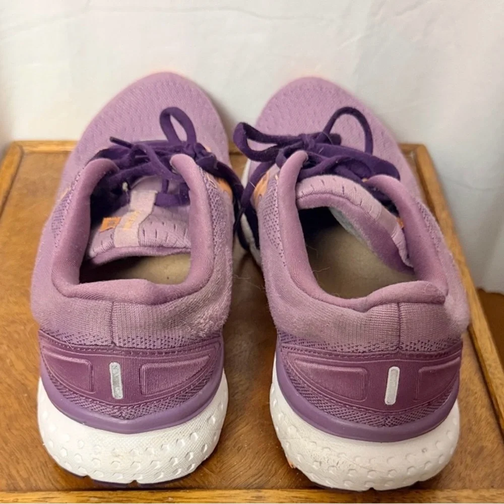 Brooks Women's Purple and Peach Glycerin 18 Running Shoes Size 10.5
